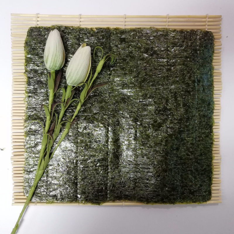 Roasted Seaweed Dried Nori Sheets 100 Per Bag Dark Green