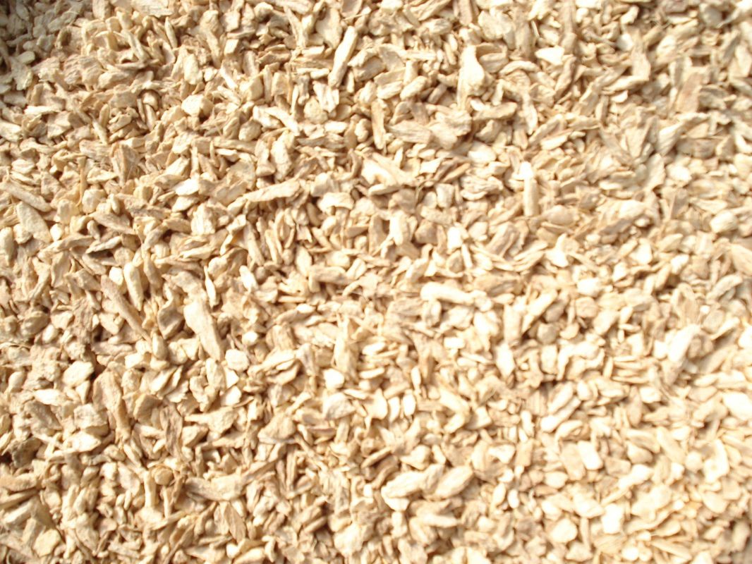 ISO FDA Standard Dried Ginger Root Granules 5-8 Mesh For Cooking Seasoning