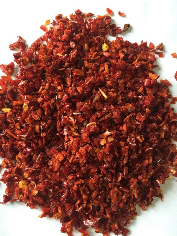 Customized Professional Dried Green Pepper Flakes Dehydrating Hot Peppers