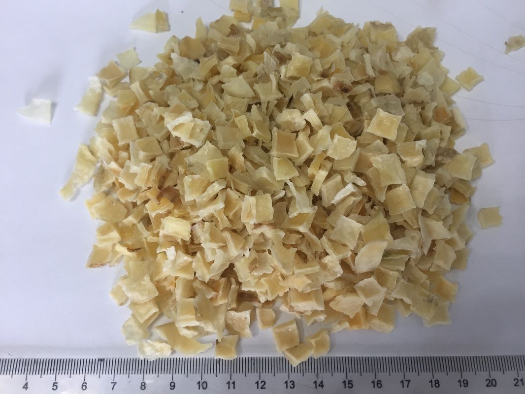 ISO Certificate Dehydrated Potato Dices / Yellow Dry Potato Flakes 10×10×3mm