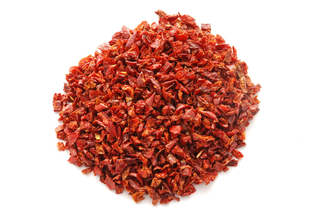 Wholesale pure Nature Max 7% Moisture Red 3*3mm Dried Bell Pepper