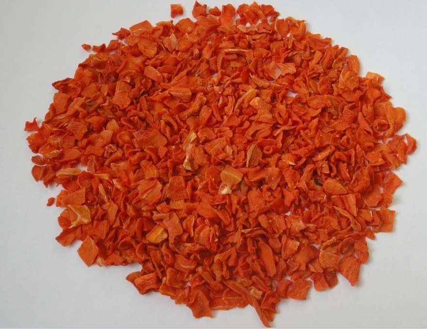 Orange Colour Dried Dehydrated Carrots 10x10x3mm 3x3mm