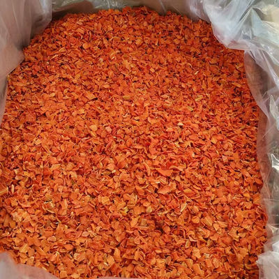 Dried Dehydrated Carrots 10x10x3mm 3x3mm Air Dried Carrot Flakes