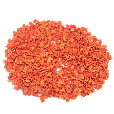10x10x3mm Dried Carrot Chips with Max 7% Moisture and Orange Red Color for Healthy Snacking
