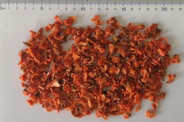 Feed Grade Dried Carrot Chips Orange Color With Dry Cool Place Storage